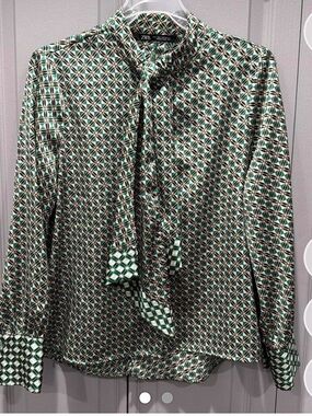 Zara Green Geometric Tie-Detail Blouse